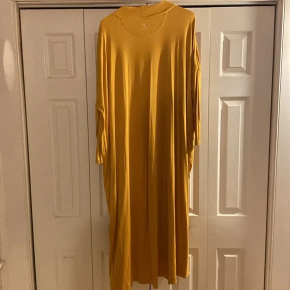 Keys Maxi Robe NWT